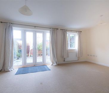 4 bedroom terraced house to rent - Photo 1