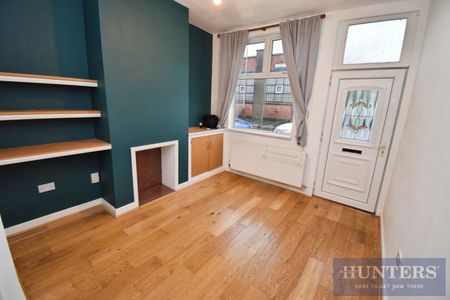 2 bedroom House To Let Total Size: 711 SQ FT - Photo 3