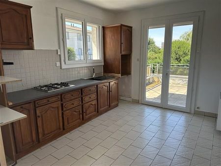 Location Appartement 5 pièces 99m² MONISTROL SUR LOIRE 43120 - Photo 3