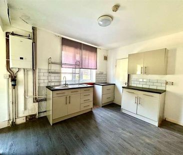 Canterbury Drive, Brighton, BN2 - Photo 2