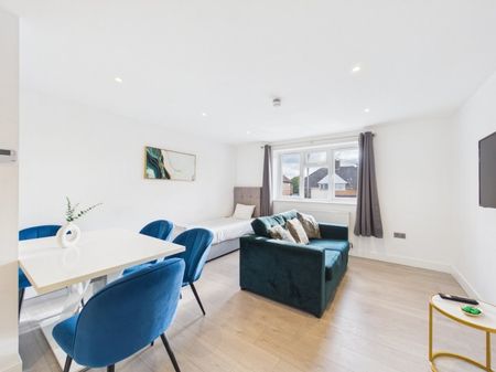 Desford Way, Ashford, Surrey,TW15 - Photo 2