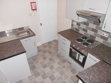 4 King Street, Llandeilo, Carmarthenshire. - Photo 2