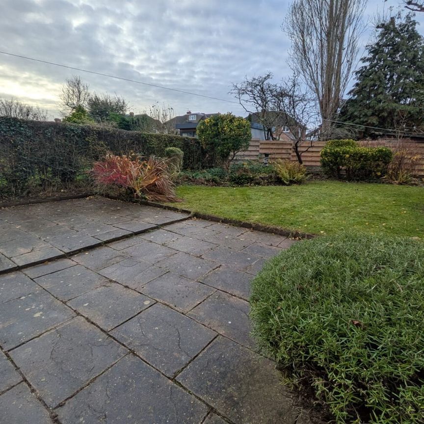 Cator Lane, Chilwell, NG9 4AY - Photo 1