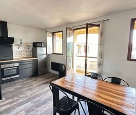 Location Appartement 2 pièces 43m² HYERES 83400 - Photo 1