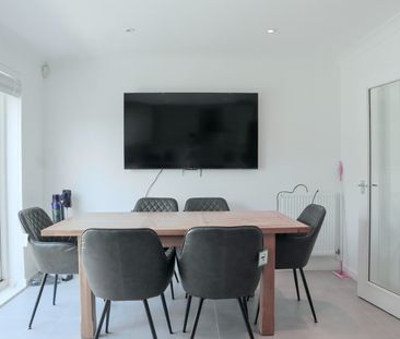 5 Bed Detached House, Joseph Hardcastle Cl, SE14 - Photo 5