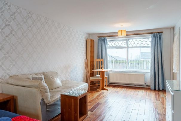 Room in a Shared House, Oak Road, LS12 - Photo 1