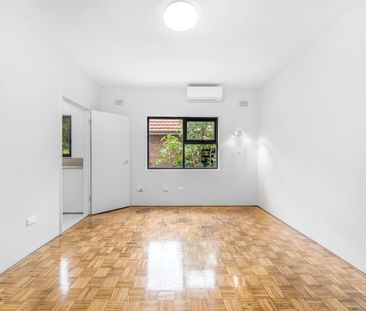 Recently renovated studio apartment - Photo 4