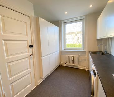 Nyrenoveret 3-værelses lejlighed i Aalborg centrum - Foto 3