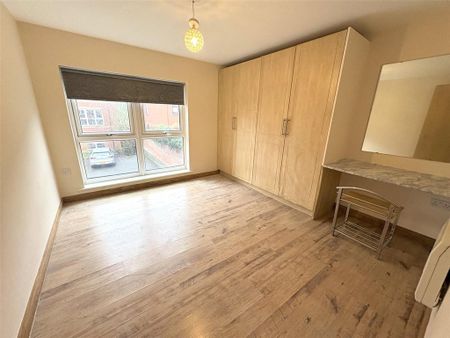 2 bedroom parking to rent - Photo 5