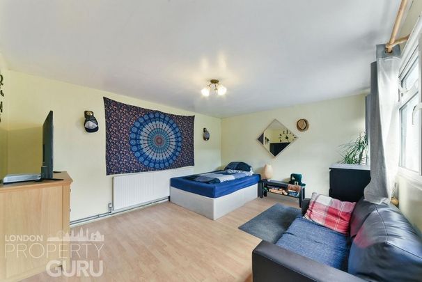 4 bedroom terraced house to rent - Photo 1