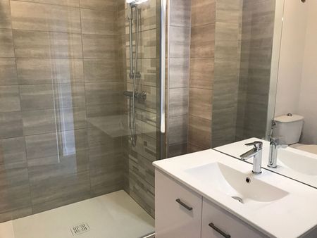 Location Appartement 2 pièces 49m² - Photo 4