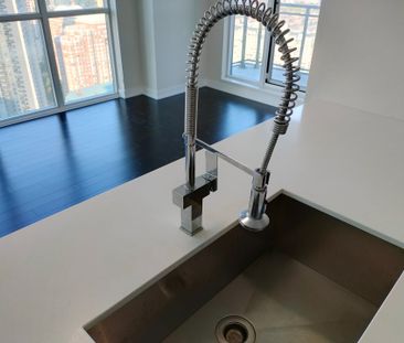 For Lease - 4011 Brickstone Mews Unit# 3207, Mississauga, Ontario - Photo 3