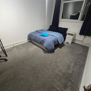 Room in a Shared Flat, Clarence Lane, SW15 - Photo 2