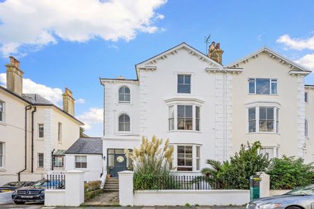 2 Bed Flat, Albany Villas, BN3 - Photo 2