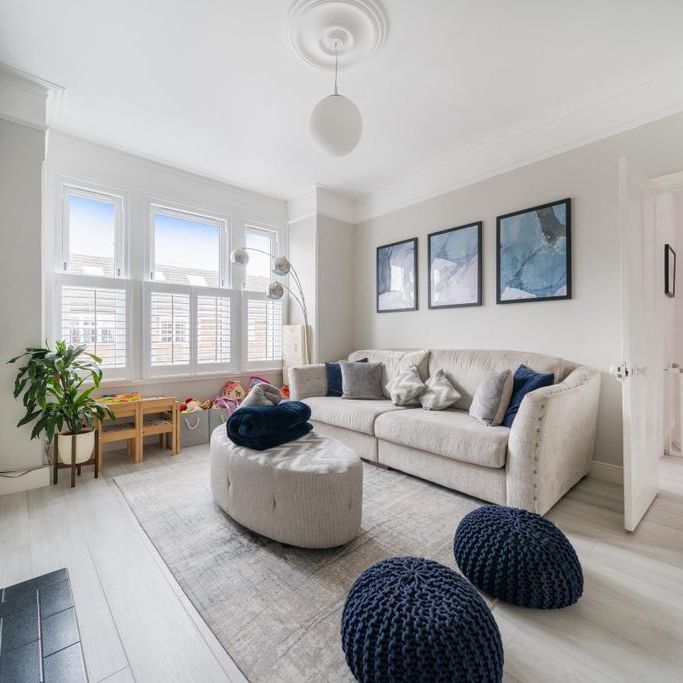 3 bedroom maisonette to rent - Photo 1