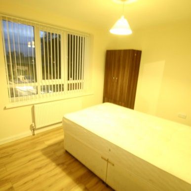 7 Bed - **bills Included** Chelsea Grove, Fenham, Newcastle Upon Tyne - Photo 1