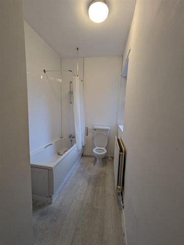 1 bedroom property to rent - Photo 5