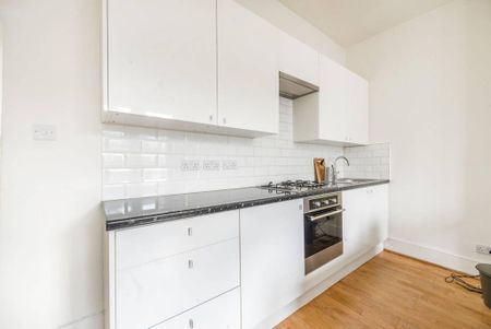 1 bedroom flat to rent - Photo 3