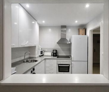 1 Bedroom Apartment For Rent in Nueva Andalucía, Málaga - Photo 1
