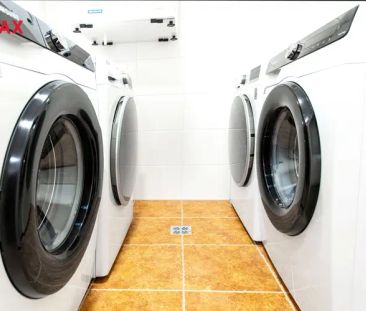 Pronájem bytu o dispozici 1+kk v ulici Na Petynce, Praha 6 - Břevnov - Photo 2