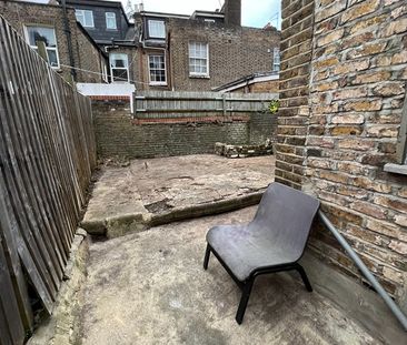 Room in a Shared House, Spacious Double Room In Queen's Park, W9 - Photo 6