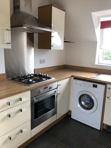 2 bedroom apartment to rent - Photo 2