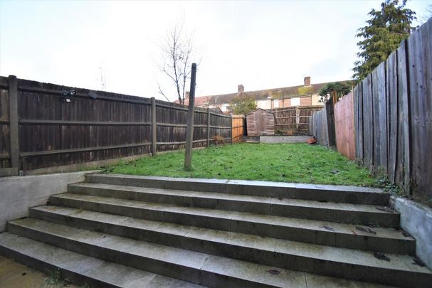 2 bedroom terraced house to rent - Photo 1