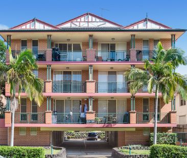 Stylish Beachside Apartment - Photo 4