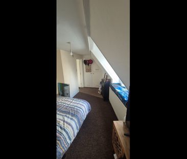 Room in a Shared Flat, Kemptown, BN2 - Photo 2
