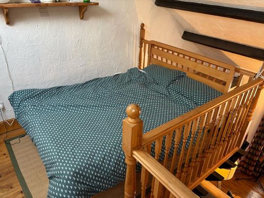 Studio to rent - Photo 1