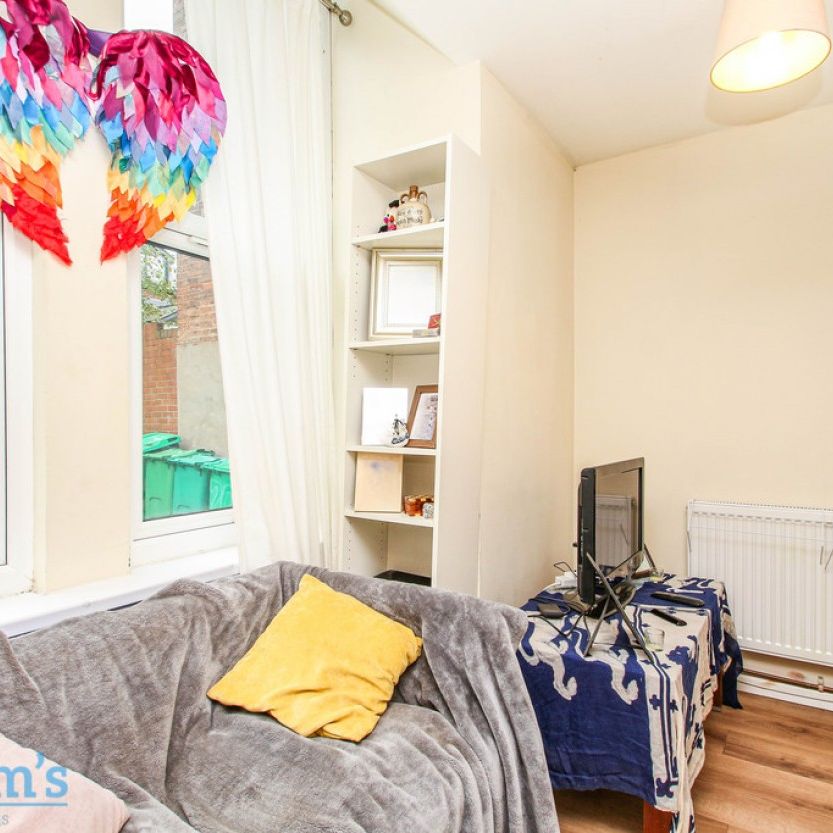 1 bed Detached House for Rent - Photo 1