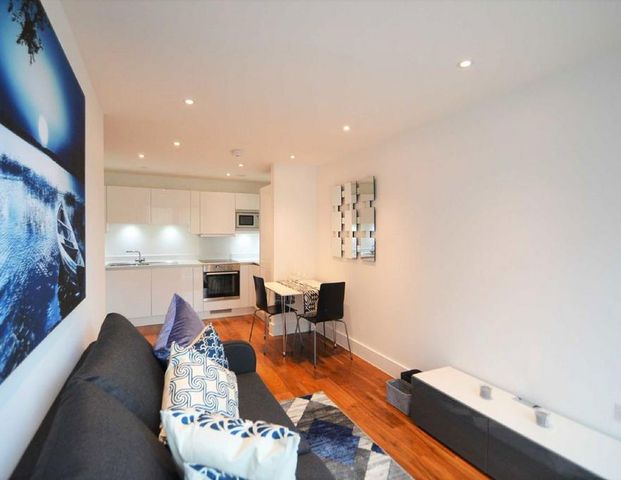 1 bedroom flat to rent - Photo 1