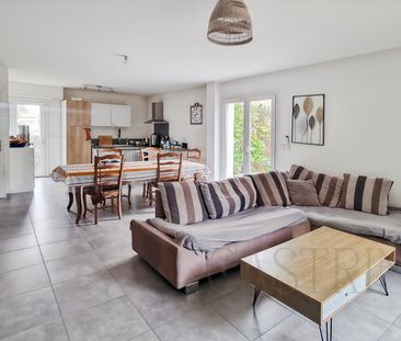 Location Maison 4 pièces 96m² CASTRIES 34160 - Photo 1