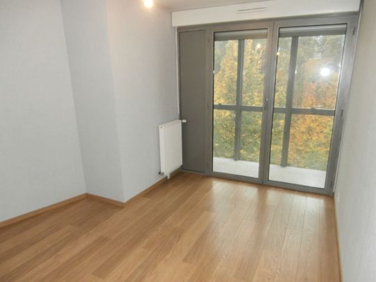 Location appartement T5 109.60m² à Reims (51100) Loyer CC * : 1134.28 € Réf : ER.21766 - Photo 1