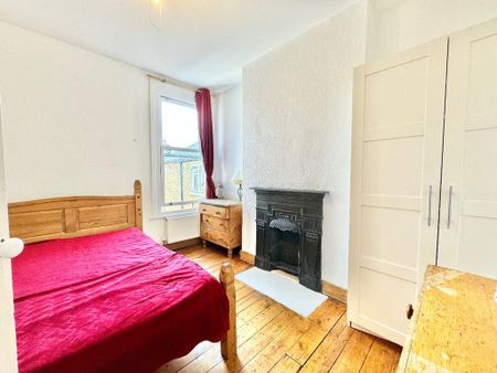 2 bedroom maisonette to rent - Photo 3