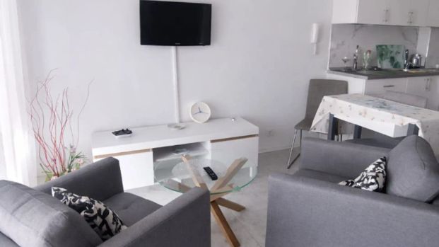 Apartamento de alquiler en Calle Garoe, Zona Botánico - Photo 1