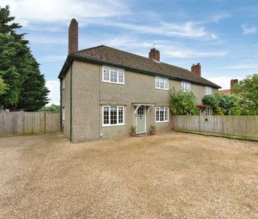 Lovely cottage with views over open fields - Photo 3