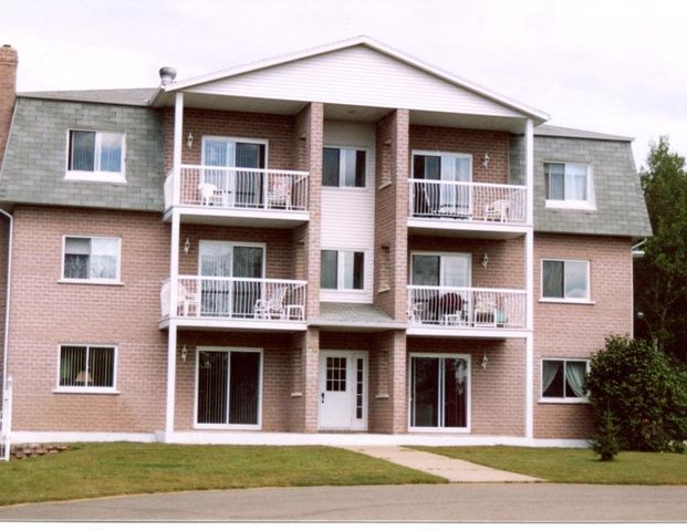 10, PLACE CHRÉTIEN ST-BONIFACE, 4 1/2 1200$ - Photo 1