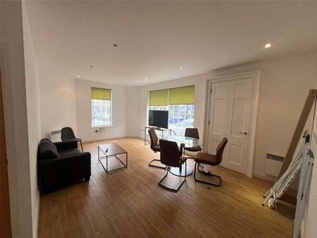 St. James's Parade, Bath, Somerset, BA1 - Photo 2