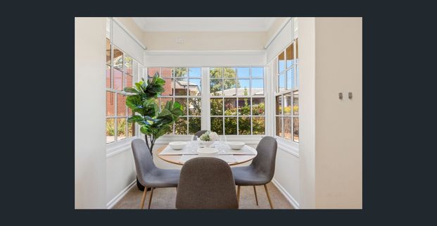 Stylish Comfort in the Heart of Kensington Gardens - Photo 1