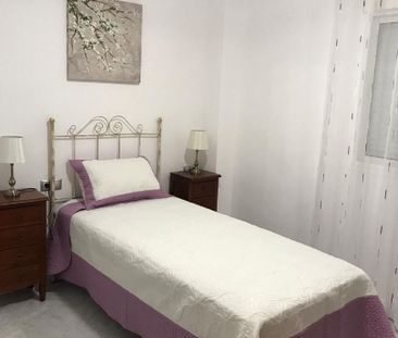 Piso de alquiler en Calle San Miguel, Castillo Sohail - Myramar - Photo 6