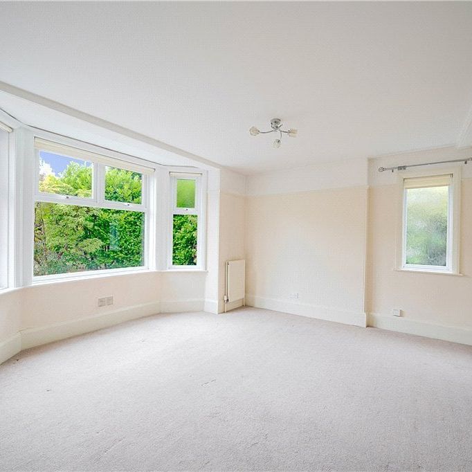 Woodside Walk, Harrogate, North Yorkshire, HG1 - Photo 1