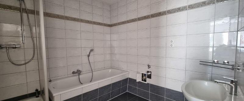 Zweiraumwohnung mit großer Terrasse im Stadtzentrum - Foto 1