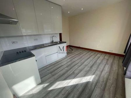Inverness Road, Southall, UB2 - Photo 5