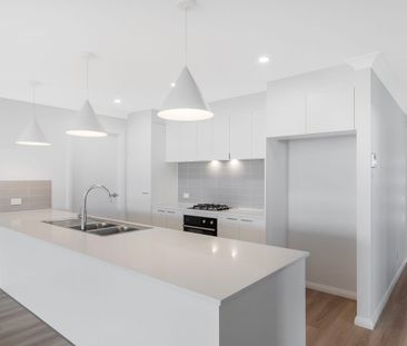 Stunning Four Bedroom Home - Ducted Air Con, Alfresco, Garage - Photo 2