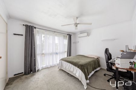 Perfect Location! - Photo 3