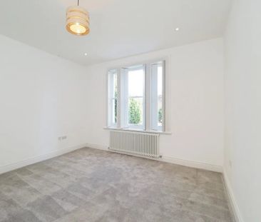 6 Bed Semi-Detached House, Forest Road East, NG1 - Photo 2