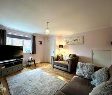 3 bedroom semi-detached house to rent - Photo 3