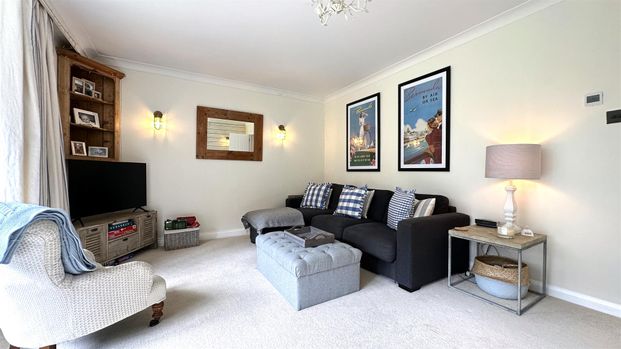 3 Bedroom Apartment - Ground Floor - Photo 1