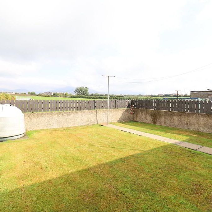 54 Mourneview Park, Kilkeel, BT34 4NB - Photo 1